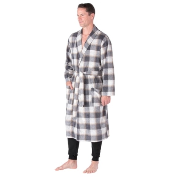 Perry Ellis Other - Men’s Perry Ellis Robe